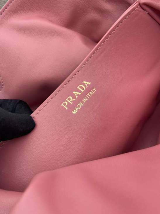 Picture of Prada Handbags _SKUfw200188674fw